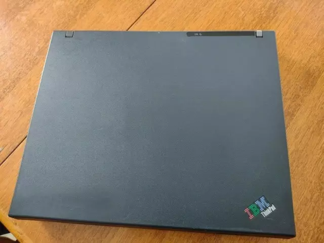 IBM R52 Thinkpad in Excellent condition, 1.86Ghz cpu, 14.1" screen