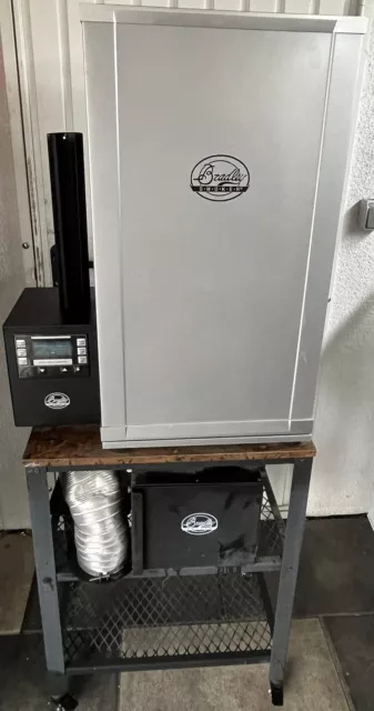 Bradley 4 Rack Digital Smoker