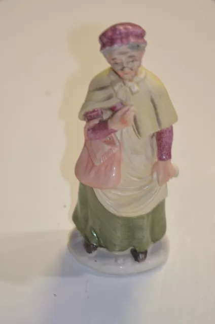 Ancien Sujet En Biscuit Porcelaine Figurine Poupee Miniature Objet De Vitrine