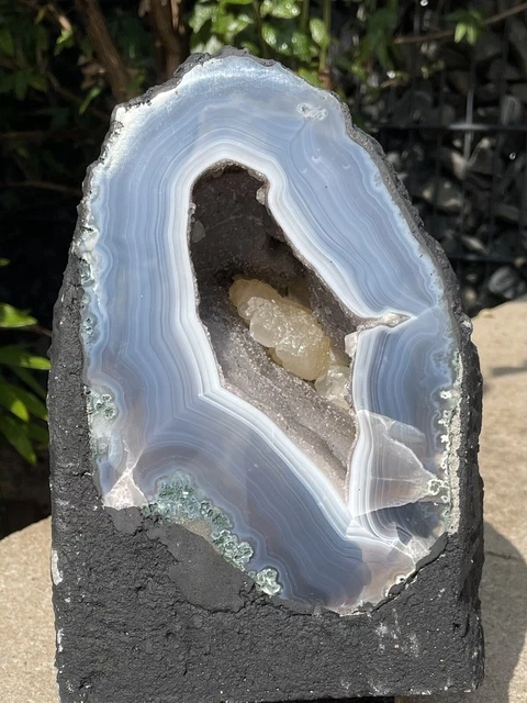 Quarzdruse mit Calcit Achat Quarz Druse Geode Brasilien Kristall Mineralien