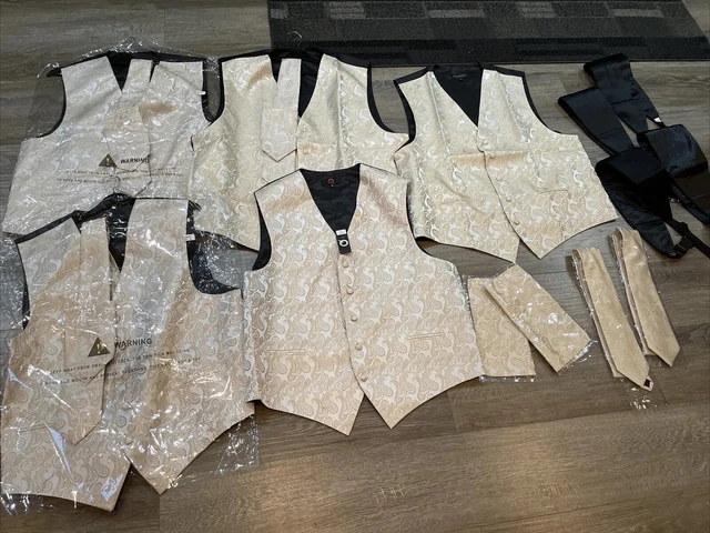 Paul Malone palm beach men’s tuxedo vestand bow tie ￼4 ties , 2 hankies, 5 vest,