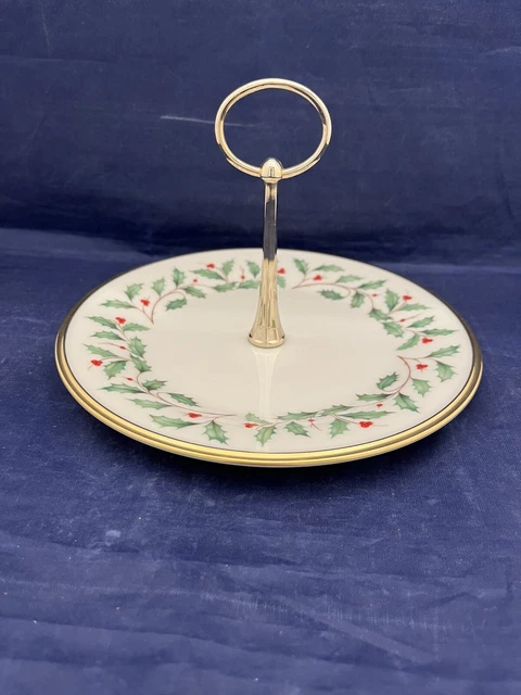 LENOX HOLIDAY Round Pastry 8-1/2" Serving Plate w/ Center Handle - USA
