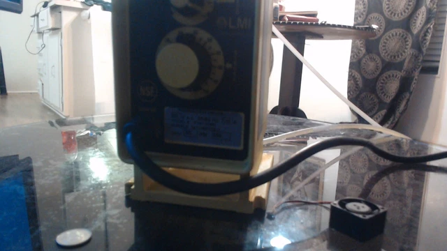 LMI MILTON ROY P141-358si ELECTRONICALLY CONTROLLED LIQUID METERING PUMP