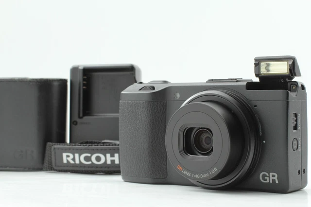 SH;013 [N MINT w / Case ] Ricoh GR 16.2MP Digital Camera Black from JAPAN