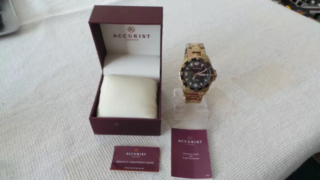 Accurist mb1044b deals