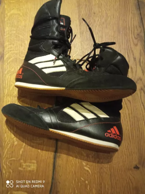 Baskets Tygun ,chaussures de sport , boxe, adidas montante, taille 42.