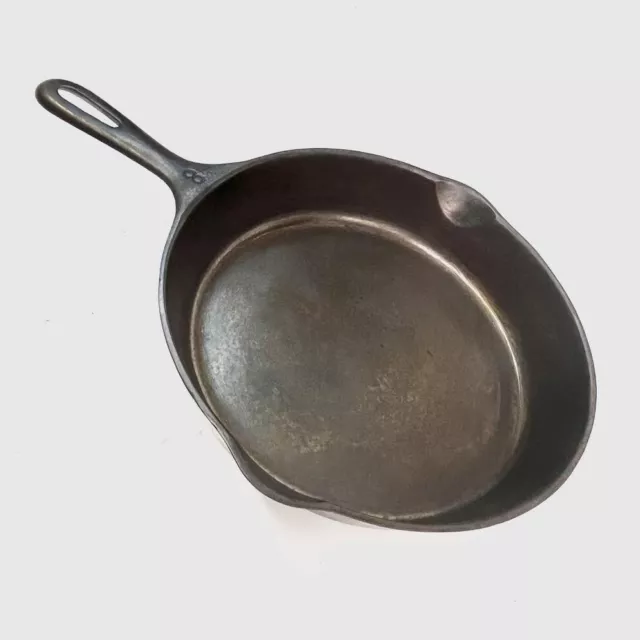 Wagner Unmarked Cast Iron #8 Skillet Restored Ready to Use,  Smooth Flat, Spouts
