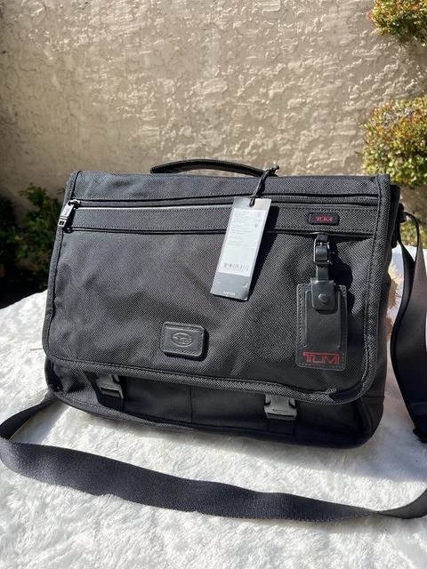 new Tumi Alpha bravo Conference Laptop Messenger Bag satchel 15" Black 22202DE