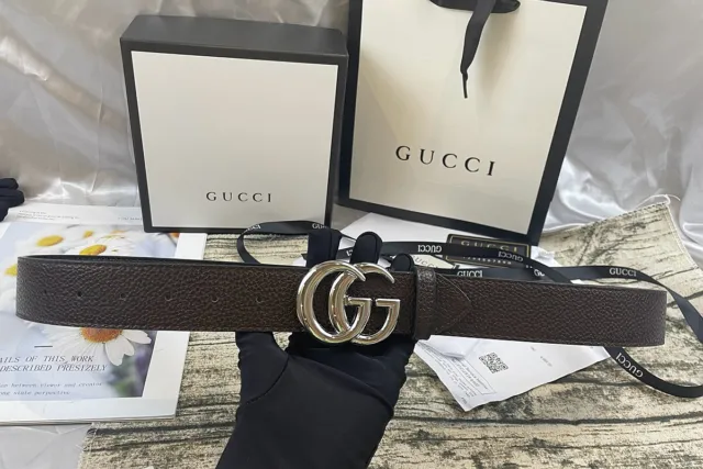 Men's Luxury Business Solid Color Genuine Leather Letter Buckle Handmade Belt