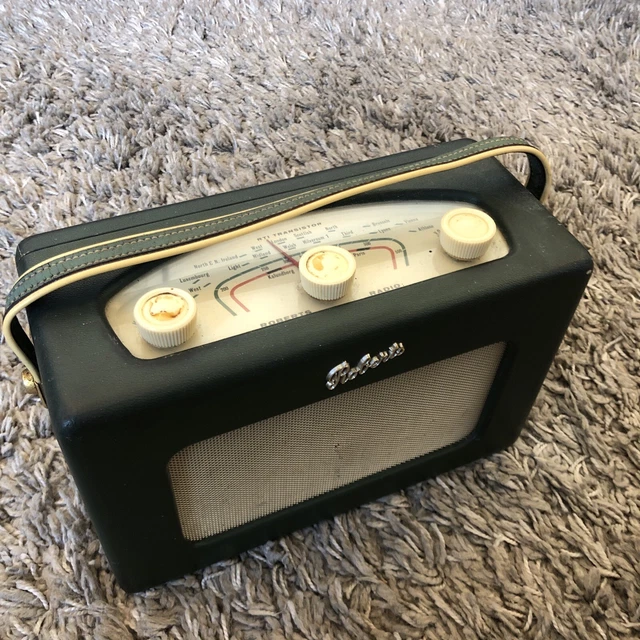 VINTAGE & ROBERTS MODEL RT1 " (LW/MW) TRANSISTOR RADIO from 1958