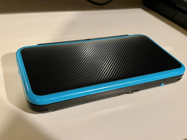 "New" Nintendo 2DS XL Console