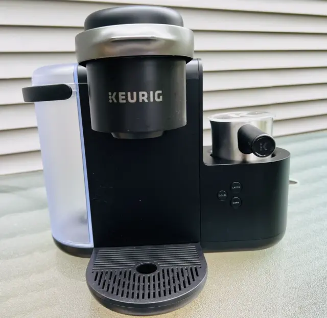 Keurig K-Cafe Single-Serve K-Cup Coffee Latte Cappuccino Maker Dark Charcoal