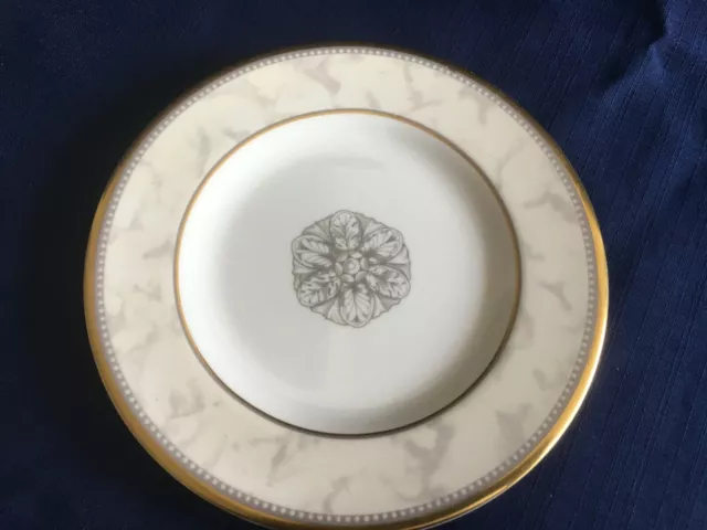 Royal Doulton Naples 6 5/ 8" tea / side plate (second-very minor gilt wear )