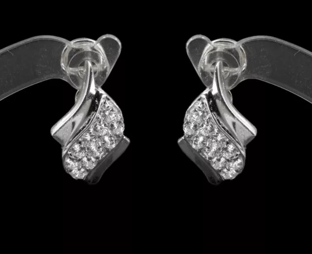 585 14 Carat or Blanc Boucles D'Oreilles Avec Zircon Pierres, Bon État