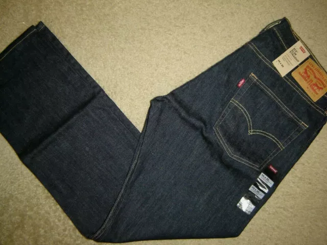 NWT Levi's 513 jeans 34 x 30 Slim Straight Fit Retail $70   Style # 08513-0183