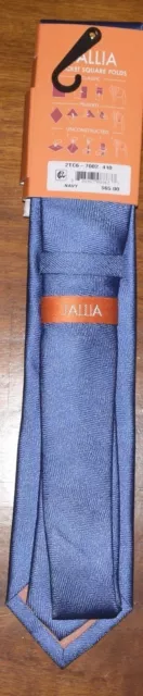 Tallia Men's Cambridge Herringbone Bow Tie And Pocket Square Set Navy 3