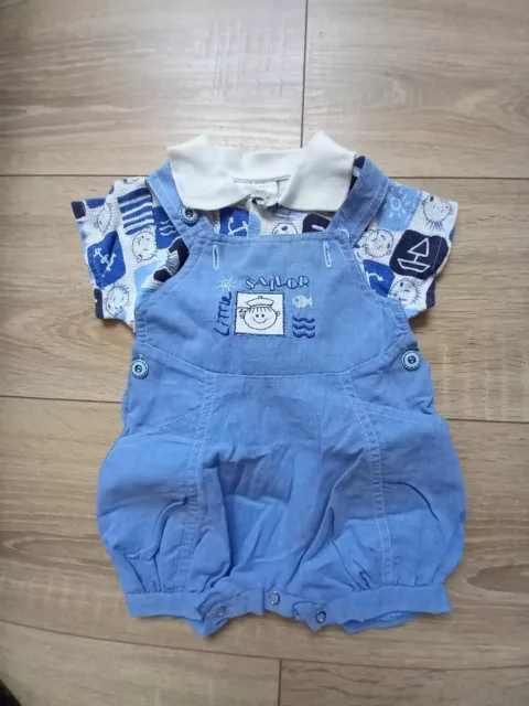 Ensemble chemise manches courte et short salopette bleu