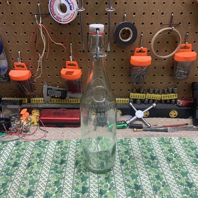 Geyer Freres Bottle Maison Fondee En 1895 Clear Glass Swing Stopper Growler