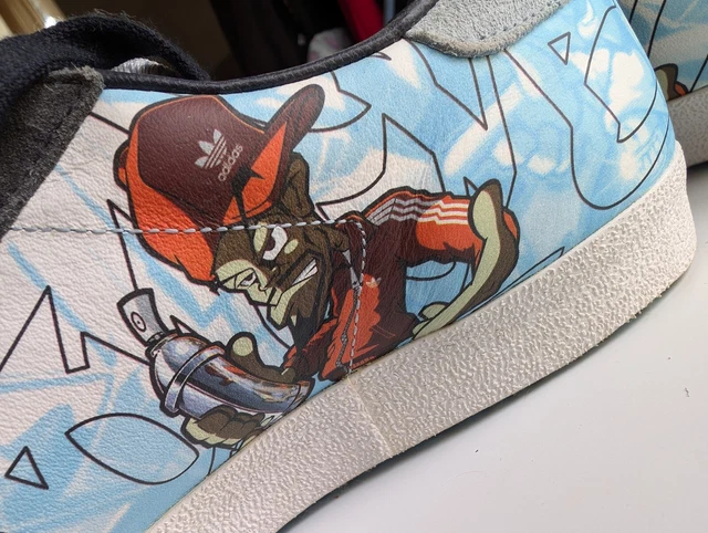 ADIDAS STAN SMITH End To End Can2 and Atom Graffiti Collab