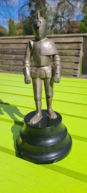 VINTAGE KNIGHT IN Armour Table Lighter & Music Box - Metal Statuette 21cm  Tall £47.50