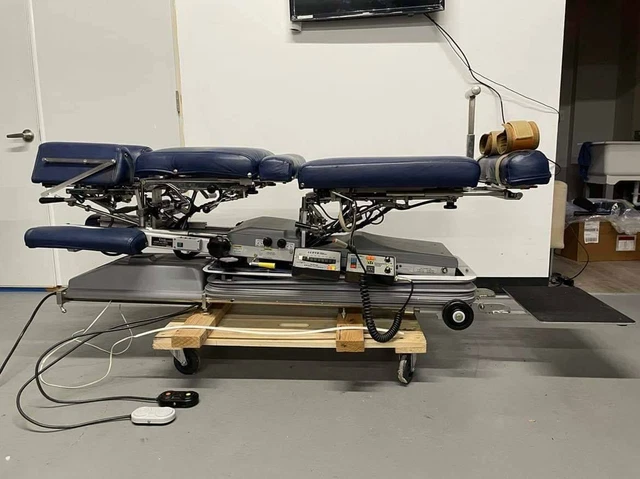 2018 Lloyd Galaxy Ultimate Elevation, Hylo Flexion Adjusting Table Full Package