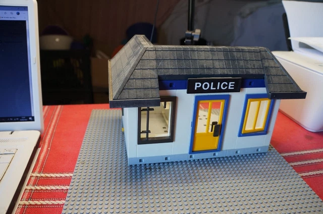PLAYMOBIL 1.2.3. COMMISSARIAT de Police Transportable - 9382 - NEUF EUR