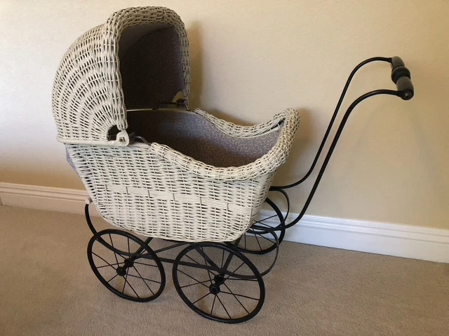 Antique Wicker & Metal VICTORIAN Style Baby Doll Pram Buggy Carriage Stroller