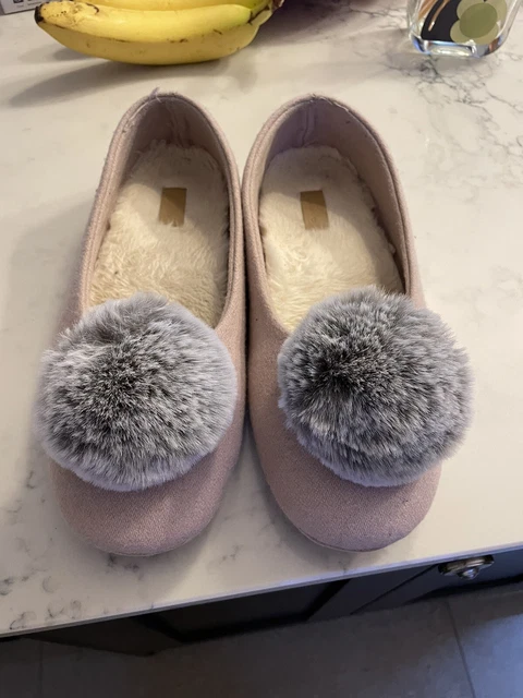 Clarks cozily warm slippers sales
