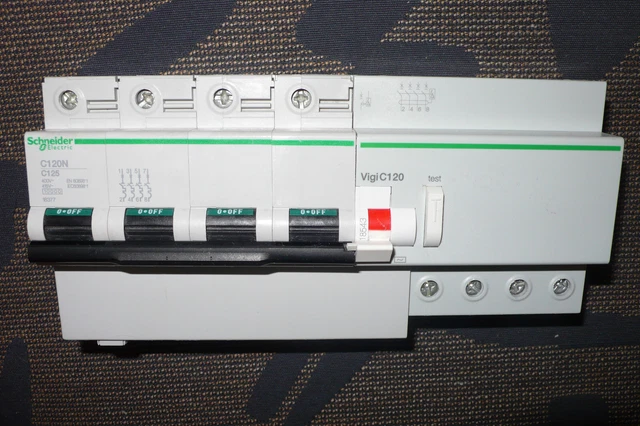 Interruttore Differenziale Schneider Electric 125A 30mA AC 4 Poli - A9N18377 A9N18542 (usato)