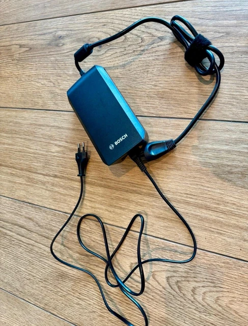 Chargeur Original GIANT PRIME 41,8V 4A – Pour Vélo électrique – Neuf