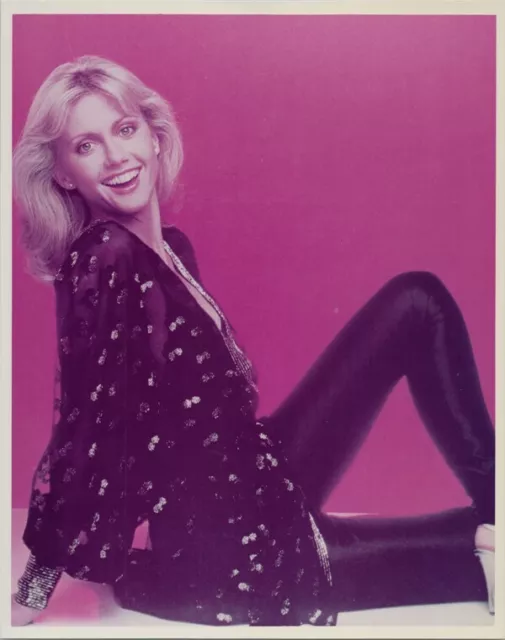 Olivia Newton-John smiling 1970's 8x10 photo in black outfit and pants