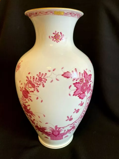 Herend Porcelain Handpainted Indian Basket Raspberry Large Vase 7001/P