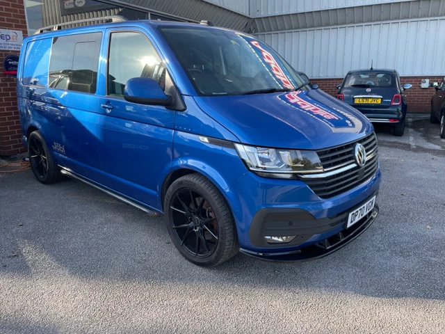 2020 70 Volkswagen Transporter T6.1 2.0TDI 150BHP SWB Highline Kombi DSG
