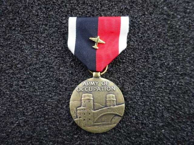 (A19-069) US Orden WWII Occupation Army Medal Airlift Luftbrücke Berlin