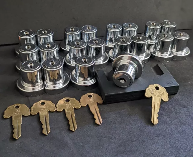 Lot of 24 Southern Imperial Display Cabinet Locks w/ 13 Keys Locksport Locksmith Lot of 24 Southern Imperial Display Cabinet Locks w/ 13 Keys Locksport Locksmith