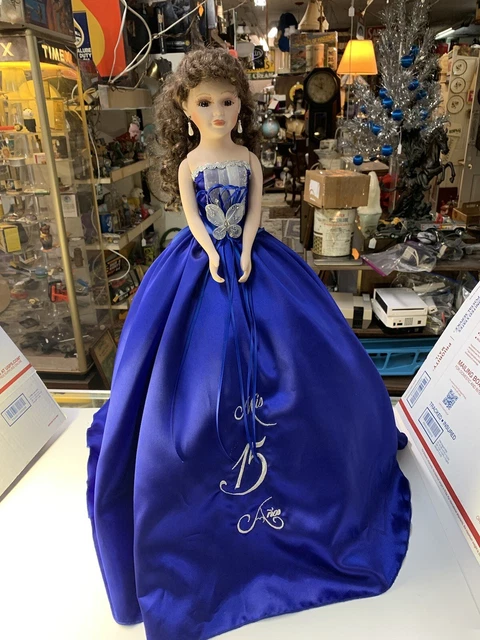 Porcelain Quince Anos Quinceanera Last Doll Muneca Centerpiece 25” Inches Read Porcelain Quince Anos Quinceanera Last Doll Muneca Centerpiece 25” Inches Read
