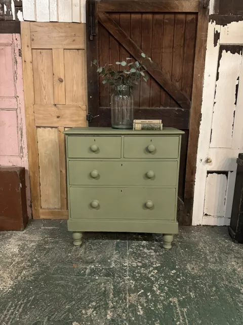 Rustic Vintage Chest Of Drawers