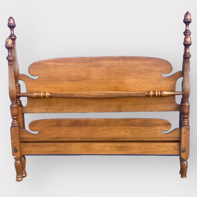 *RARE* VINTAGE ETHAN Allen Heirloom Acorn Bed Full/Queen Maple Vermont