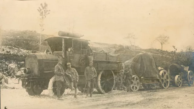 LKW / Zugmaschine der Mörserbatterie 13 mit 30,5cm Mörser – Bukowina 1917 Foto