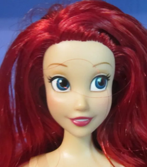 ARIEL VINTAGE LITTLE Mermaid Disney princess Barbie collaboration doll ...