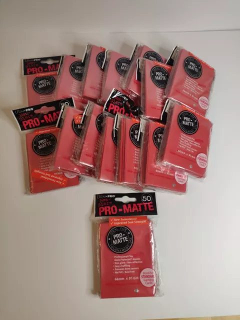 Ultra Pro 15x 50 Card Protector Sleeves Pro Matte Non-Glare Red 66x91mm