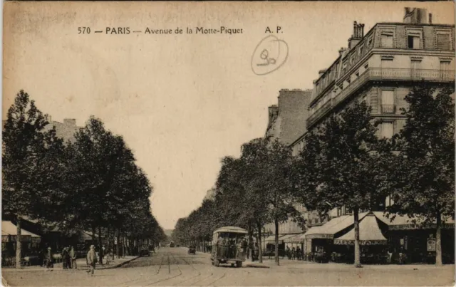 CPA PARIS 15th Avenue de la Motte-Piquet (65906)