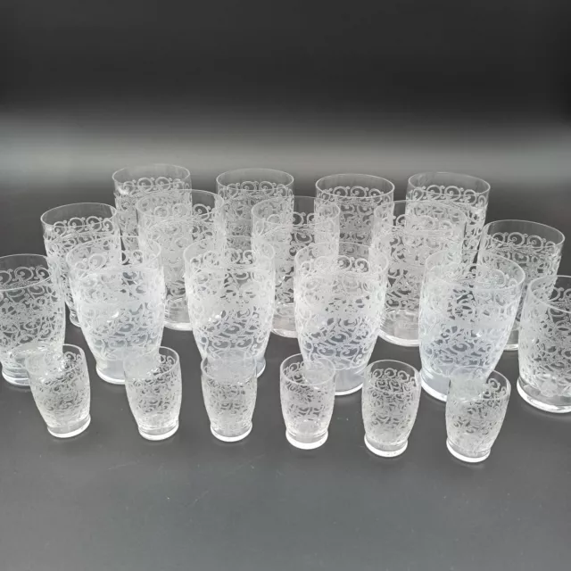 BACCARAT - VERRES GOBELETS EN CRISTAL Modèle ROHAN 21 Verres