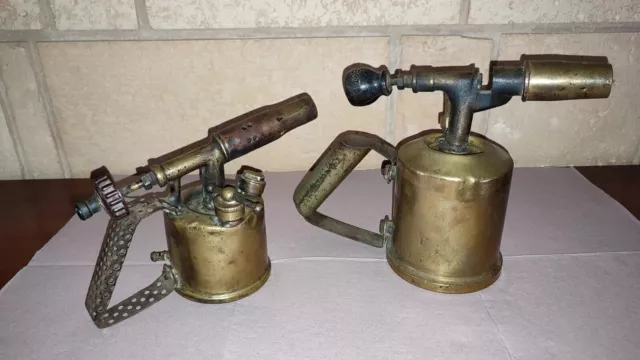 Lot 2 anciennes lampe à souder, 2 modèles F.J Paris Butagaz+grand Vesta E2 Bis