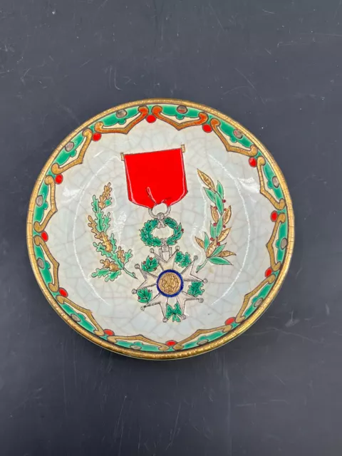 Coupelle/vide-poche/cendrier émaux de LONGWY legion d’honneur Médaille Militaire
