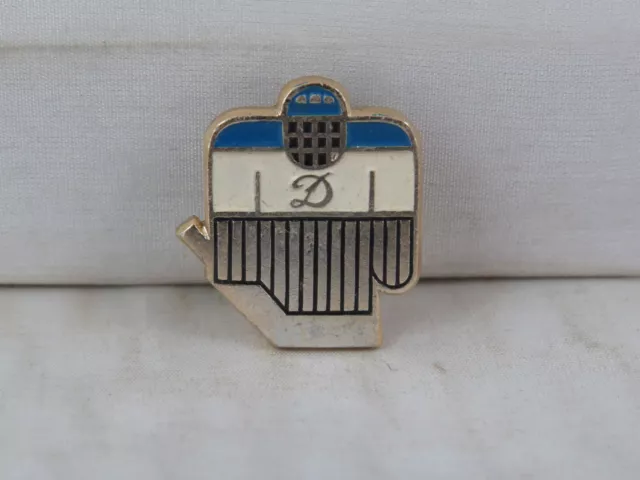 Vintage Hockey Pin - Dynamo Moscow Goalie Design - Stamped Pin