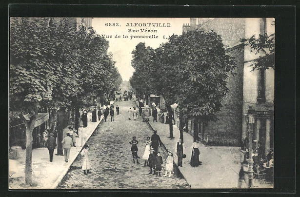 CPA Alfortville, Rue Veron et vue de la passerelle