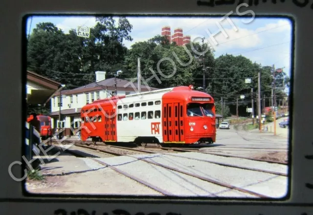Original '75 Kodachrome Slide PAT Pittsburgh 1719 PCC Trolley Fresh Paint  20U26