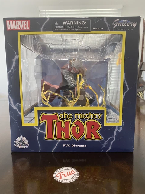 Disney Marvel Comics The Mighty Thor Classic Statue Diamond Select PVC Diorama