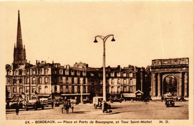 CPA BORDEAUX Place et Porte de Bourgogne Tour (982434)